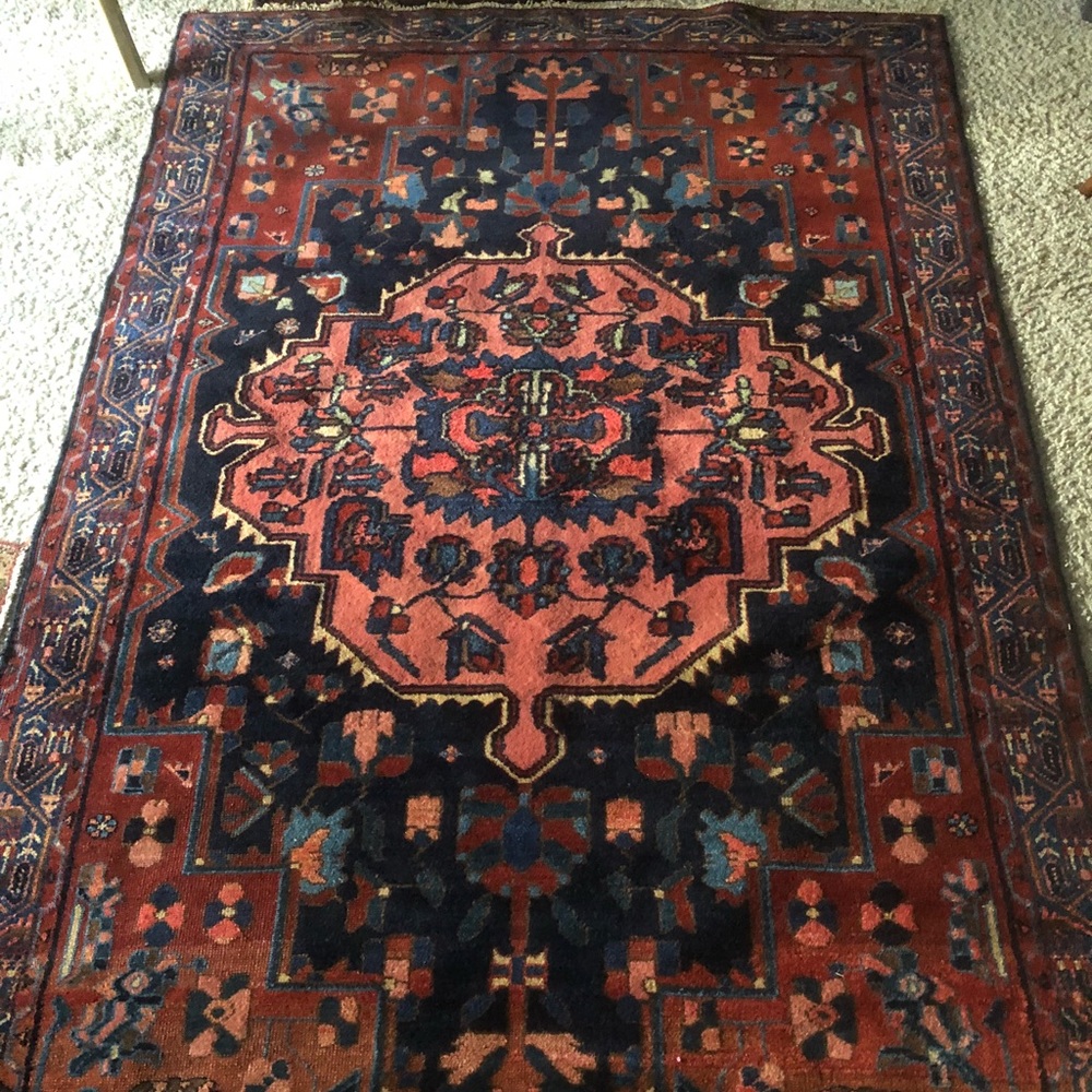 4x7 Persian rug, with coral, blue rust